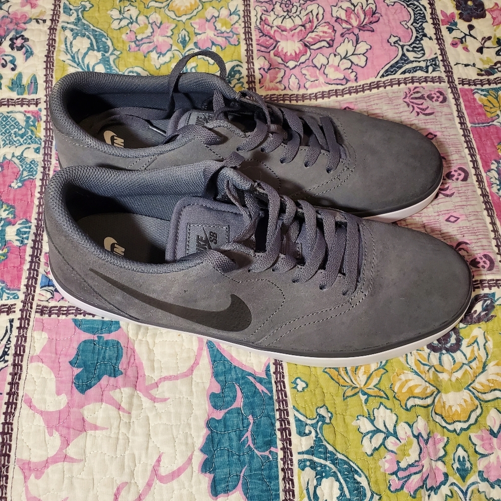 Nike mens 11